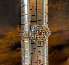 Größe 6 Sterling Silber 925 Ring - Free Size - Quadrat im Kreis Medaillons