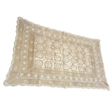 Tischdecke bestickt gehäkelt