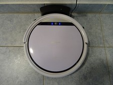 Medion MD18500 weiß Saugroboter +Ladeschale funktioniert aber Akku ist schwach