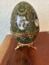 Großes Porzellan Ei