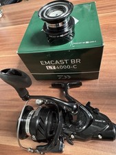Daiwa Emcast 4000-C BR LT Freilaufrolle Raubfischrolle Karpfenrolle E-Spule