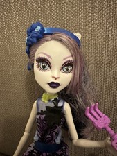 Monster High Gloom and Bloom