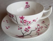 TeaLogic Tasse mit Untertasse  Fine Bone China Tea Logic