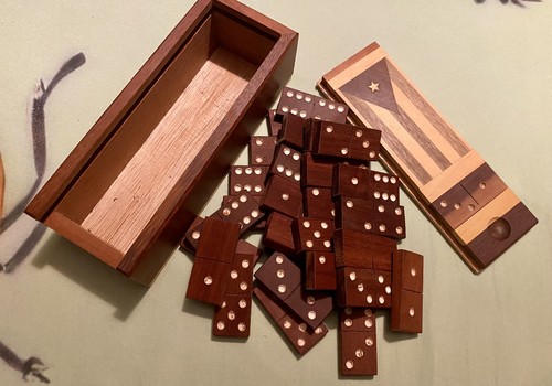 Domino spiel holzbox - domino,