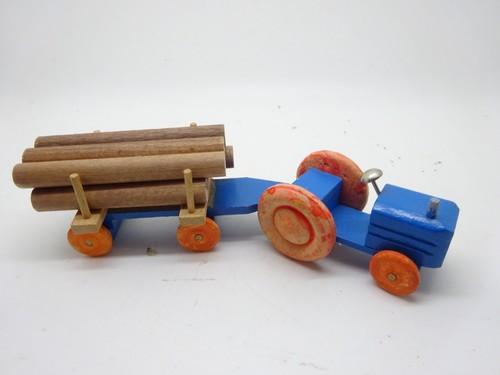 Holz traktor mit anhänger - holz-traktor,