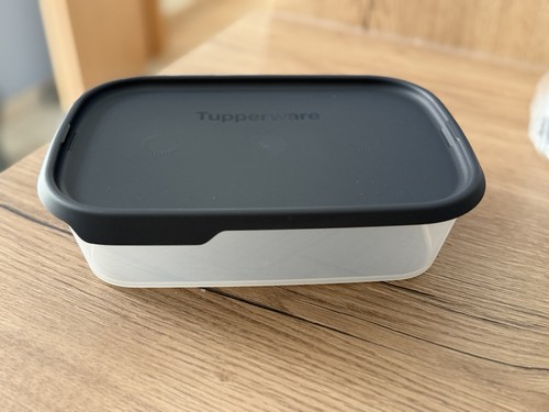 Tupperware one touch - one,
