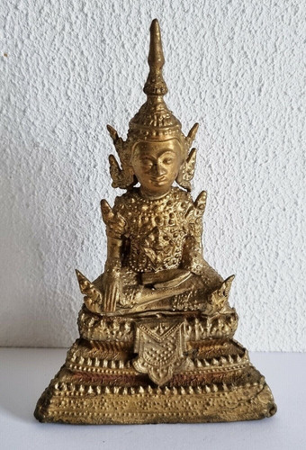 Schöne alte vergoldete buddha - alte,