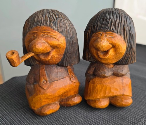 Handgeschnitzten holzfiguren - handgeschnitzten,