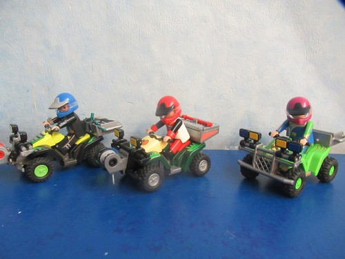 Quad mit figuren - quad, off
