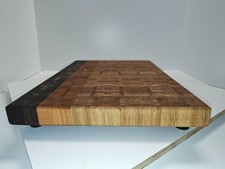 Handgefertigtes Stirnholz