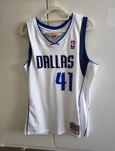 Mitchell ness swingman - &,