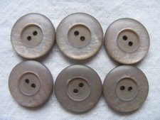 6 Stück große Knöpfe ca 2,3