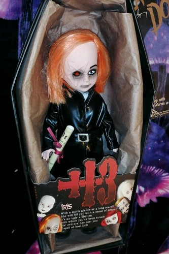 Living dead dolls - living, serie