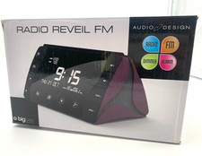 Radiowecker Schwarz Lila