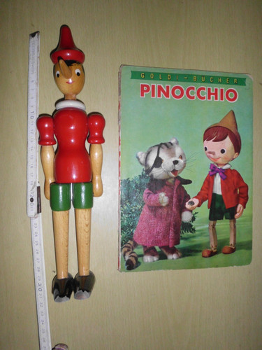 ältere pinocchio holzfigur - pinocchio,