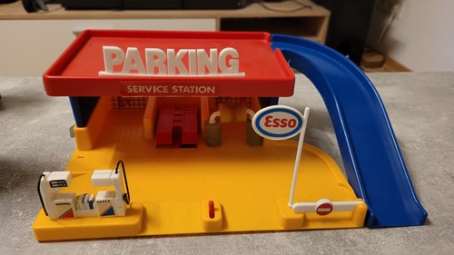 Vintage parkhaus esso - ​vintage,