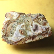 Achat mit Amethyst aus Oppelhain in der Niederlausitz poliert ca. 7x4,5cm