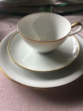 KPM Krister Schönes TeePorzellan,Teekanne,Zuckerdose ,Milchkännchen 6 Gedecke