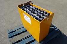 Traktionsbatterie 24V 3PzS360