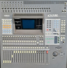 Studiomischpult Yamaha 02R V2 Digitalmischpult 24/8/2