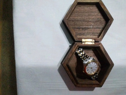 Holzbox mit schnitzereien - holzbox,
