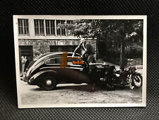 altes Foto/ Spass-Foto mit Ford Buckel-Taunus ca. 60er Jahre