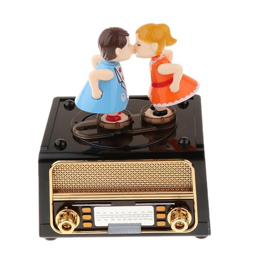 Romantisches paar retro radio - paar,