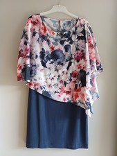 Etuikleid blau floral Größe