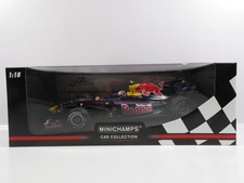 Minichamps 150090015 red - 1:18,
