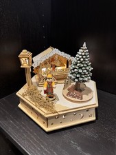 Spieluhr aus Holz mit LED