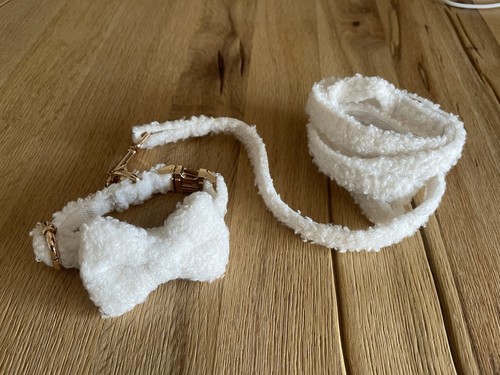 Hundeset bestehend aus - bestehend,