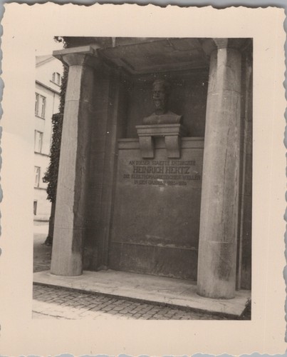 Foto karlsruhe hertz denkmal - karlsruhe,