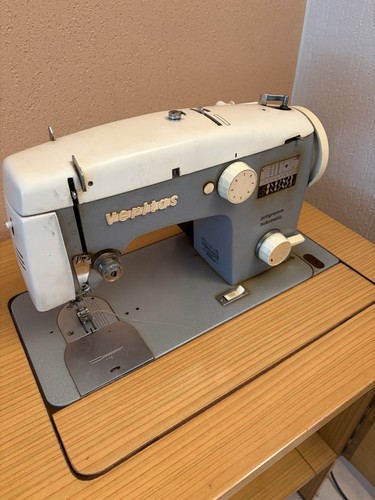 Alte elektrische nähmaschine - alte,