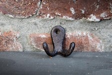 Doppel Wandhaken Gusseisen