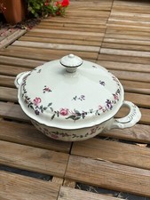 große Suppenterrine mit