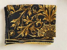 Versace seidentuch