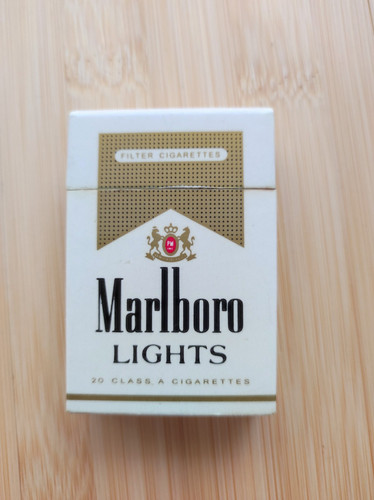 Marlboro lights gasfeuerzeug - marlboro,