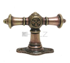 Dresdner Blume Fensterolive Fenstergriff alt Messing antik Rosette 43 mm