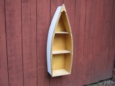 Wandregal in Bootsform