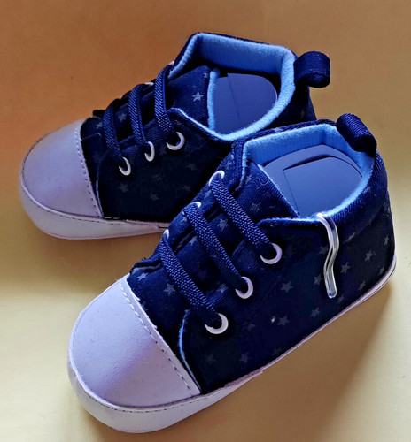 Babyschuhe turnschuh design - babyschuhe, turnschuh-design