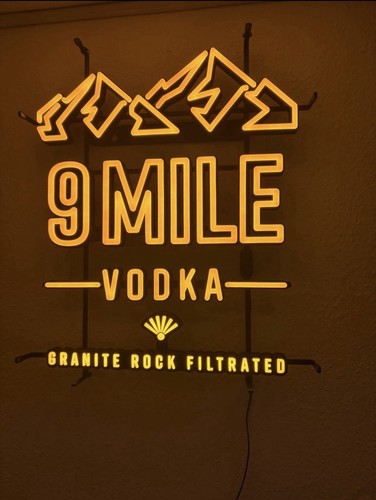 Mile vodka leuchtschild - vodka,