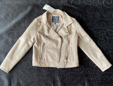 *  C&A  * süße  Jacke für Mädchen  Wildleder -Optik  Gr. 134/140 NEU