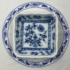 Altes Zwiebelmuster Porzellan