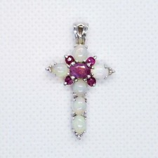 Burmesischer Rubin Edel Opal