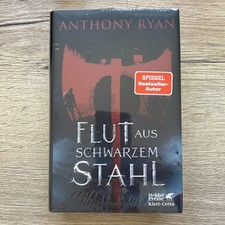 Flut aus schwarzem Stahl |