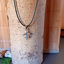 Halskette mit Anhänger Fleur de Lis (199)