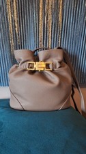 Damen Umhängetasche  Handtasche Beuteltasche taupe neu