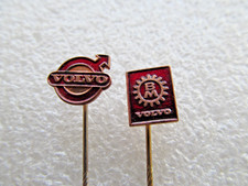 2 x alte Anstecknadel - VOLVO