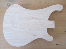 E-Bass Korpus Rickenbacker Esche