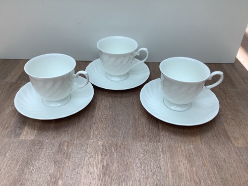 Tasse mit unterteller - 3,